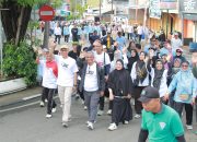 Gerak jalan sehat menyambut MQK internasional