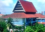 Gedung Tujuh Lantai Diduga Tidak Sesuai PBG