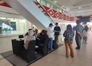 Permudah Wajib Pajak, KPP Pratama Mamuju Gelar Asistensi Aktivasi Coretax di Mall Matos