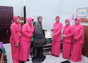 Bhayangkari Ranting Segeri Sambangi Ibu Ketua Ranting di RS Batara Siang