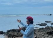 Merajut Asmara di Tanah Jawara