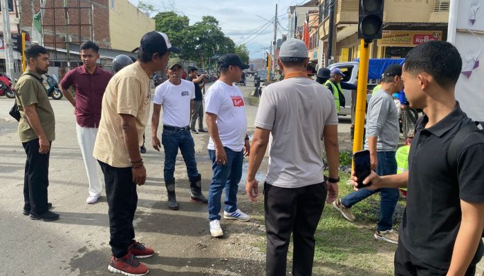 Bupati Andi Rosman Pimpin Kerja Bakti Massal 