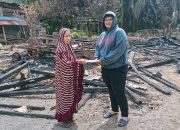 Bupati Mamuju Tengah Kunjungi Korban Kebakaran di Dusun Kalando