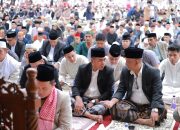 Bupati dan Wakil Bupati Wajo Salat Idulfitri Bersama di Masjid Agung Ummul Quraa Sengkang