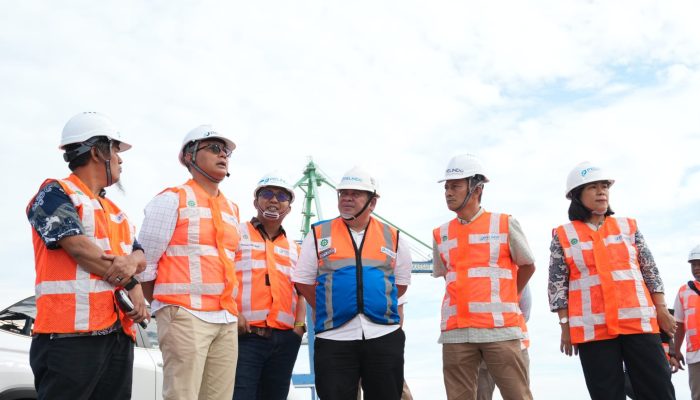 Direksi Pelindo Tinjau Pelabuhan Makassar, Layanan Penumpang Dioptimalkan