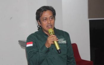 Demokrasi Tanpa Nalar adalah Retorika Bak Tong Kosong