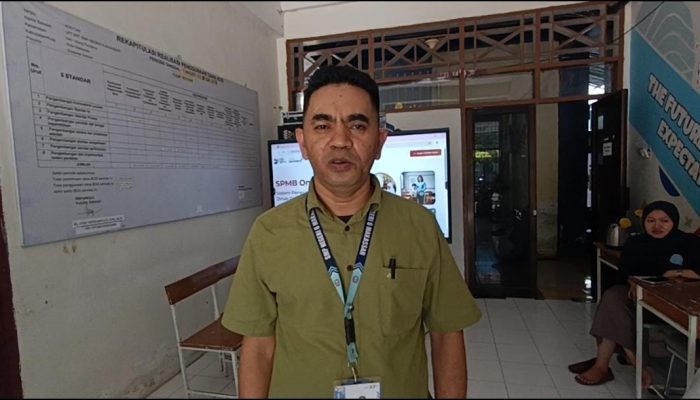 SMPN 6 Makassar Jadi Incaran, Jumlah Daftar Melebihi Batas