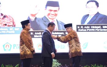 Berhasil Percepat Swasembada Pangan, Mentan Amran Raih Penghargaan Wredatama Nugraha Utama