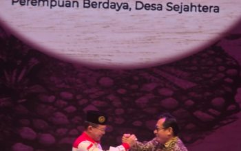 Hashim Djojohadikusumo Lantik Pengurus Srikandi Jaga Desa se-Indonesia, ABPEDNAS dan SMSI Kerja Sama Dukung Program Jaga Desa