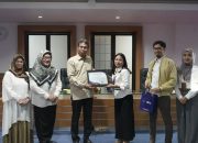 KPP Madya Makassar Berikan Penghargaan Kepada Unhas 