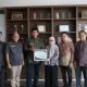 Apresiasi Kepatuhan Pajak Kalla Group, DJP Sulselbartra Serahkan Penghargaan WP Terbaik dan Terbesar Tingkat Korporasi