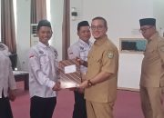 Bupati Mamuju Tengah Serahkan SK kepada 563 Perangkat Desa