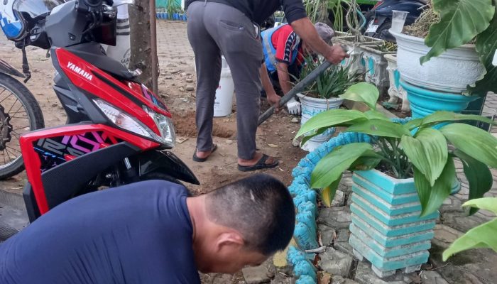 DLH Wajo Pasang Biopori dan Tempat Botol Plastik, Jadi Contoh Pengelolaan Sampah di Perkantoran