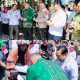 Wali Kota Makassar dan Wakil Ketua DPRD Berkampanye di Jalan Raya