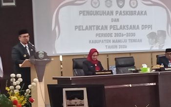 Bupati Mamuju Tengah Kukuhkan Paskibraka dan Lantik Pelaksana DDPI Periode 2026–2030