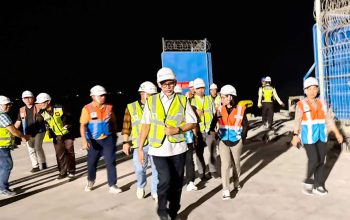 Direktur Komersial Pelindo Tinjau Progress Pembongkaran Packing Plant PT Semen Tonasa
