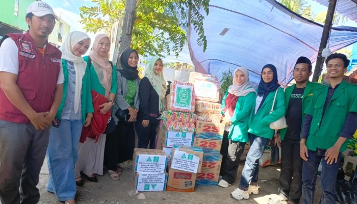 PC Fatayat NU dan GP Ansor Makassar Bersinergi Salurkan Bantuan Korban Kebakaran