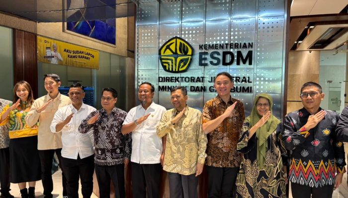 Pemprov Sulsel dan Pemkab Wajo Bahas PI 10 Persen