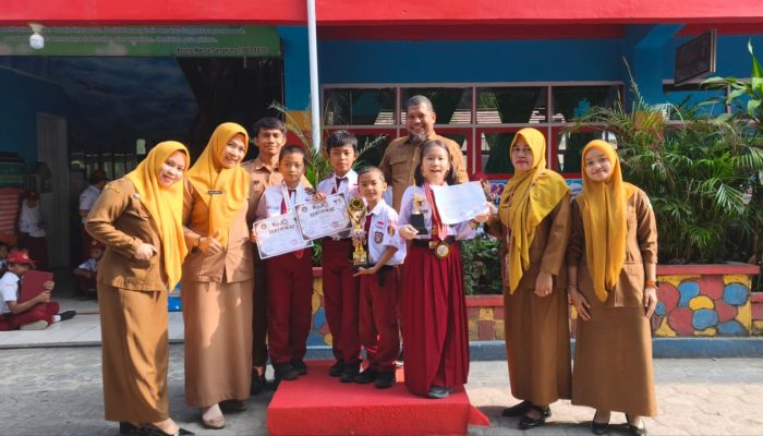 Panen Prestasi, Empat Siswa UPT SDN 8 Pinrang Dapati Penghargaan 